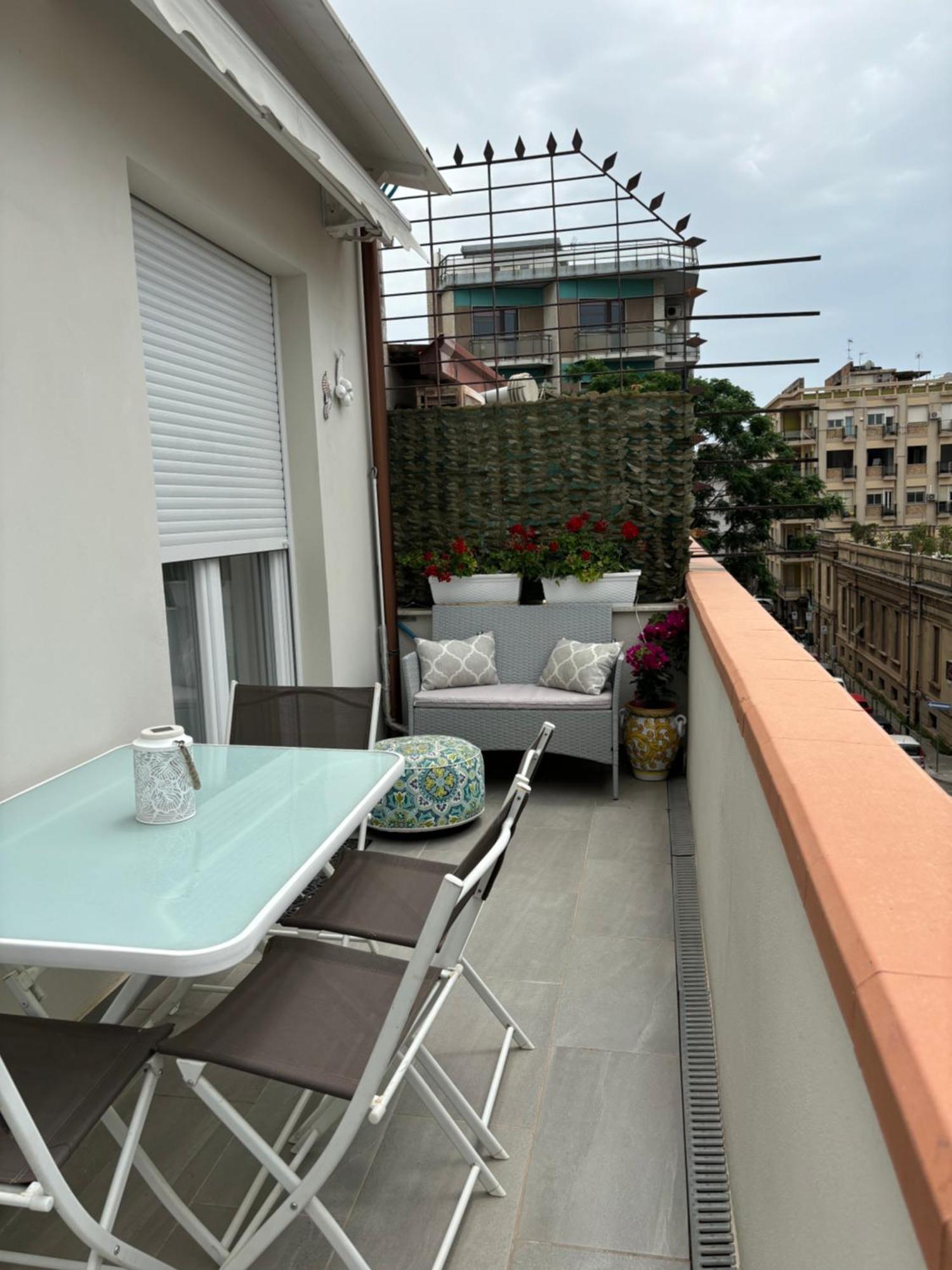 Strettomare-Business & Travel Apartment Reggio di Calabria Exterior foto